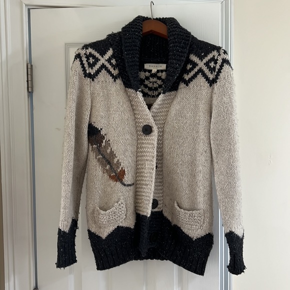 Sahaja eagle sweater - Picture 2 of 5